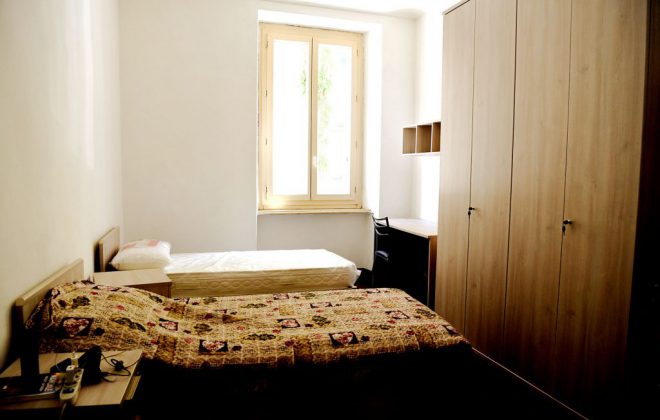 casa-solidale-stanza1-1024x684
